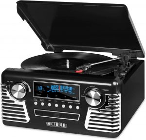 Victrola 50’s Retro is a 3-speed Bluetooth Turntable music playing case.